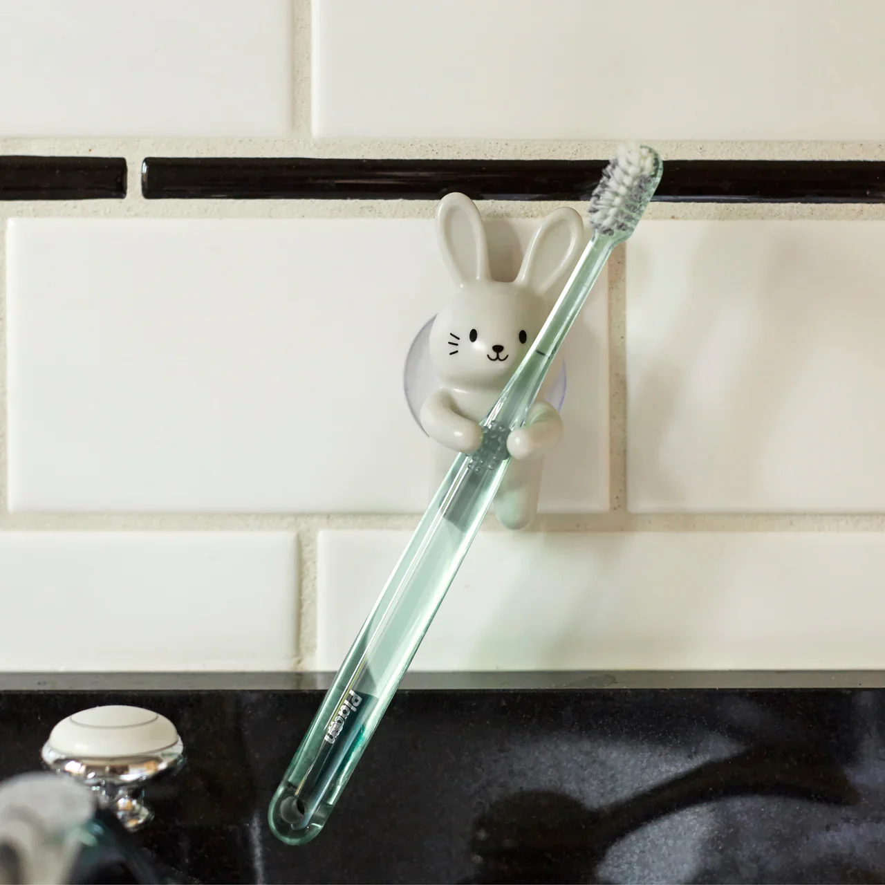 Kikkerland: Rabbit Toothbrush Holder - Image 3
